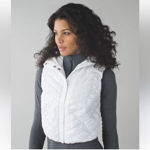 lululemon athletica Wind Runner Quilted Cropped White Hooded Vest